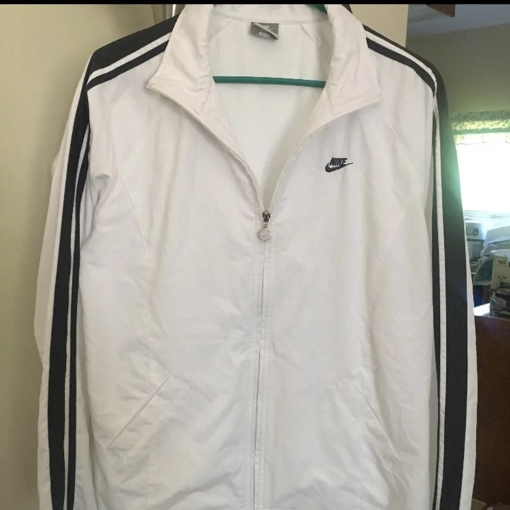 Vintage Women’s Nike Jacket